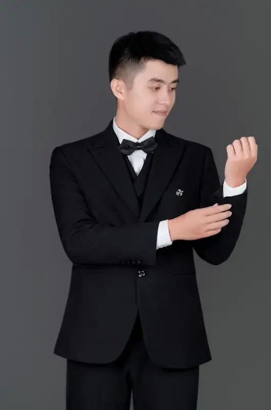 Chú rể Đào Văn Hùng